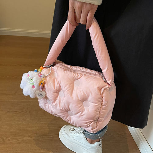 褶皱云朵包小包包女2025新款枕头斜挎包百搭手拎包通勤羽绒棉服包 - 图0