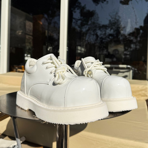 【帽子先森】瓦亮白色牛皮鞋男厚底真皮松糕鞋大头米奇德皮鞋潮鞋 - 图0