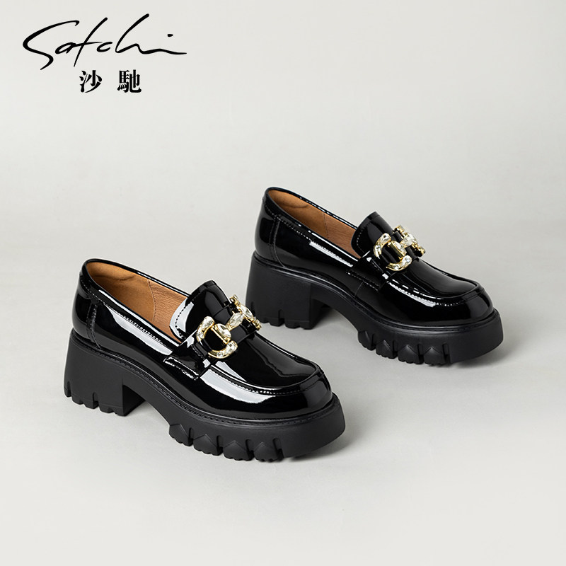 沙驰女鞋厚底乐福鞋女单鞋2026年春季新款水晶马衔扣粗高跟深口鞋,淘宝优惠券,粉丝福利购,淘宝优惠卷