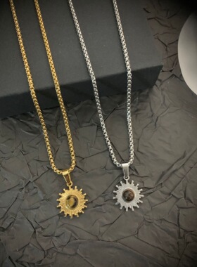 美拉德风太阳花吊坠钛钢项链