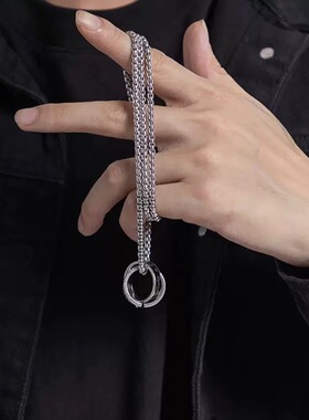 字母双环钛钢吊坠项链