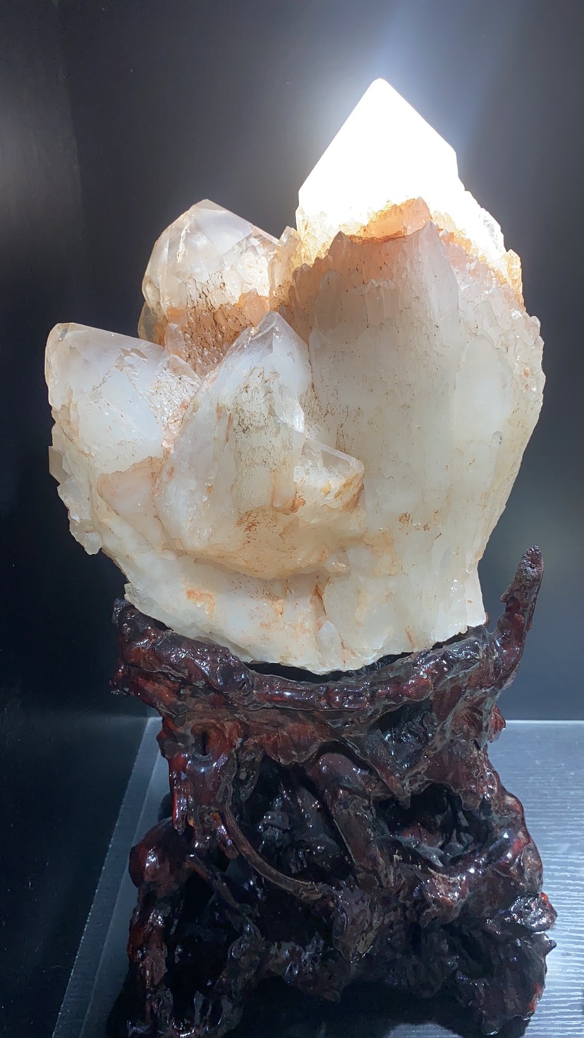 シルバーグレー サイズ 天然水晶 龍戯珠 手彫り 台付 重さ1.25kg 収納