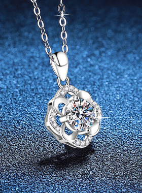 S925银镀18K金PT950铂金镶嵌1克拉D色莫桑石四叶草女吊坠简约项链