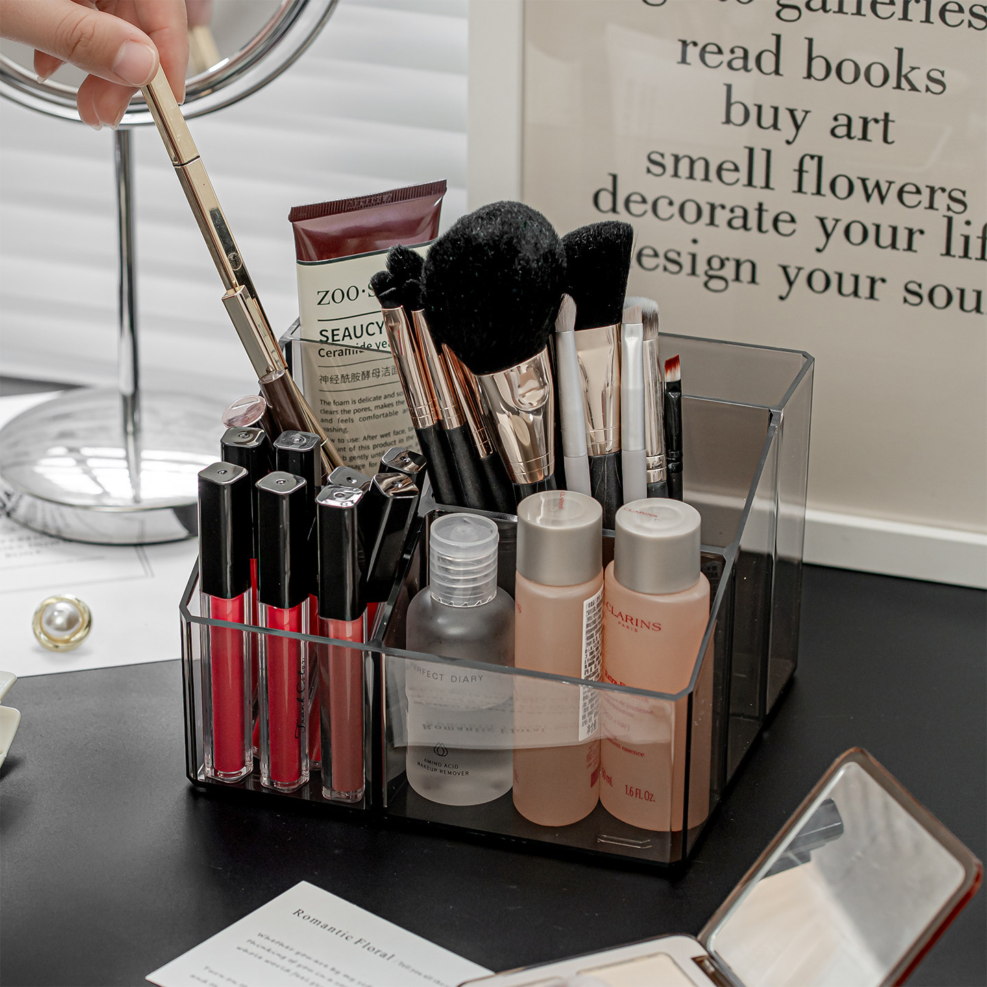 桌面高级感化妆品收纳盒梳妆台眉笔刷子置物架分格护肤品透明笔筒,淘宝优惠券,粉丝福利购,淘宝优惠卷