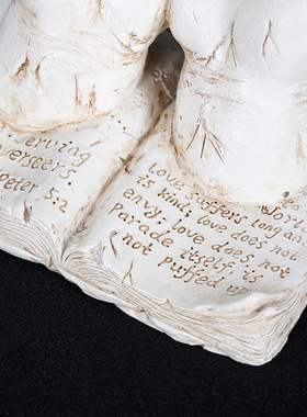 创意西方保护手祷告摆件树脂工艺品立体家居装饰