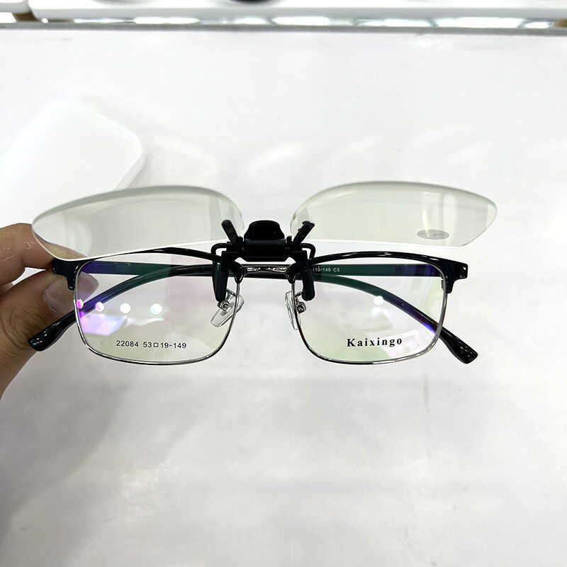 新款高清树脂老花镜夹片男女便携可上翻夹镜老花眼镜配近视老光镜 - 图0