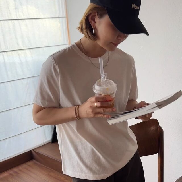 Iamstudio super slim machine washable basic right shoulder snowflake cotton solid color round neck T-shirt 3292