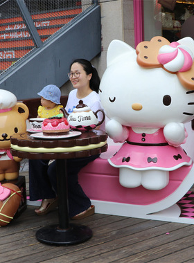 大型玻璃钢商场美陈雕塑网红打卡