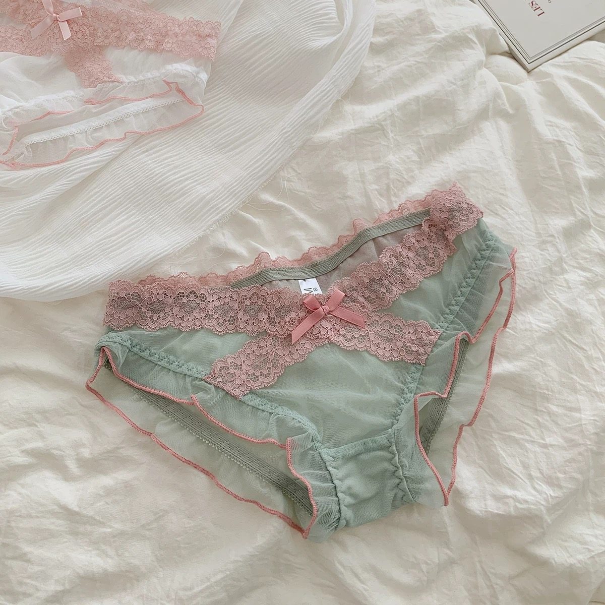 「SHU」少女心爆棚~纯欲蕾丝边性感内裤女款~日系低腰交叉内裤,淘宝优惠券,粉丝福利购,淘宝优惠卷