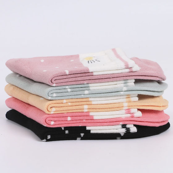 Pure cotton comfortable, breathable and anti-pilling mid-calf cat socks for women