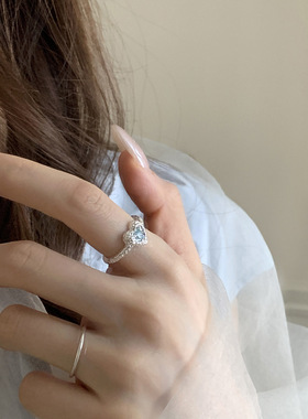 清冷锤纹蓝色锆石爱心戒指女新款