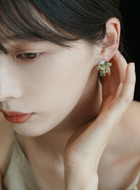 L.Bardeen彩色月光石925银耳环女