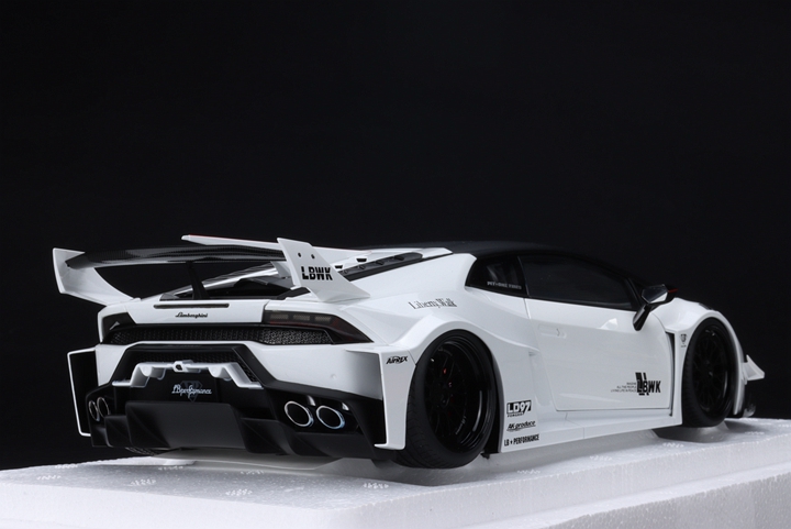 AA奥拓 AUTOart 1:18兰博基尼Huracan GT LB宽体 LP610全开车模-图3