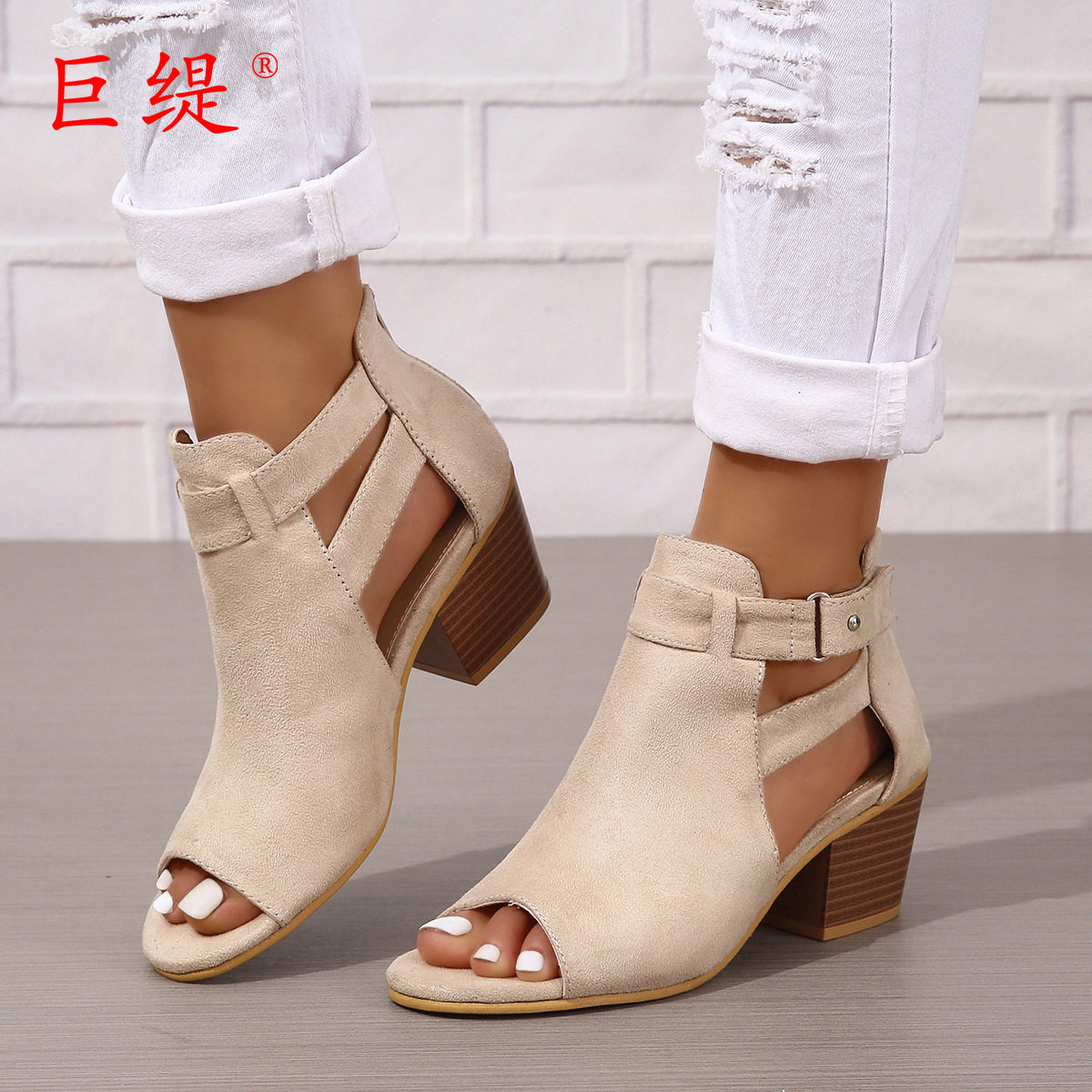 2026 shoes women巨缇现货新款欧美绣花铆钉大码粗跟女凉鞋外贸女,淘宝优惠券,粉丝福利购,淘宝优惠卷