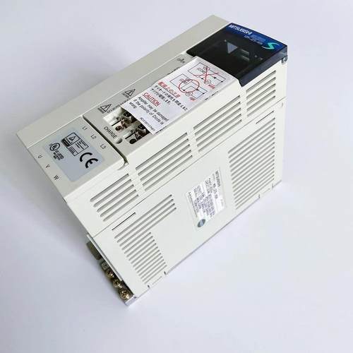 三菱驱动器MR-J2S-40A/60A/70A/100A/200A/350A/500A/B全新原装 - 图3