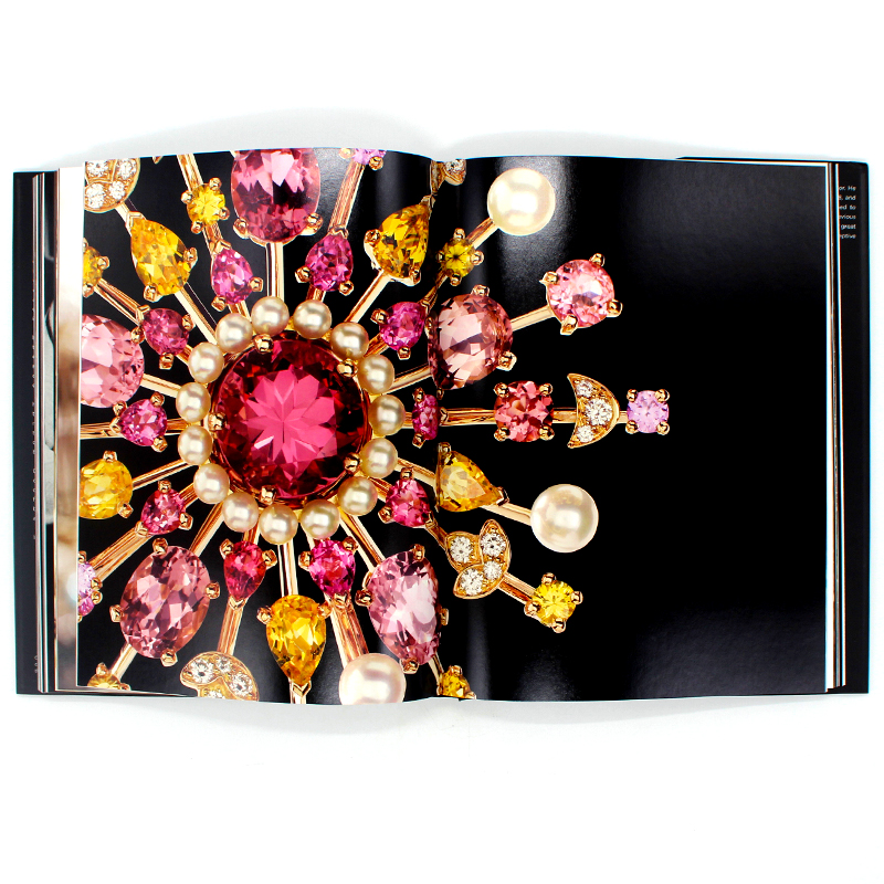 品图图书专营店现货包邮 Jewelry by Chanel 香奈儿时尚珠宝 标志性设计80周年纪念系列 时尚珠宝设计展示 260张彩色与黑色插图摄影 英文原版3