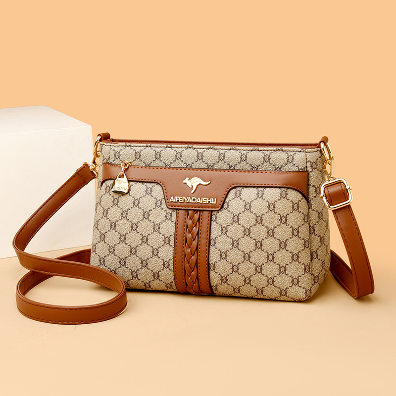 品牌专柜真皮小包包百搭斜挎包女2025新款中年妈妈包印花单肩包潮,淘宝优惠券,粉丝福利购,淘宝优惠卷