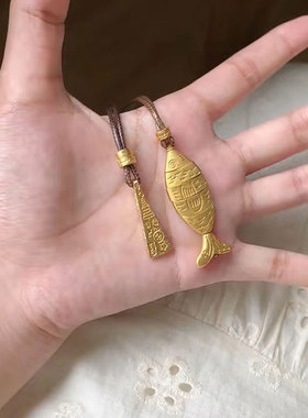 复古金色拼接小鱼吊坠项链女