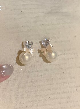 白色仿珍珠闪钻爱心耳钉女