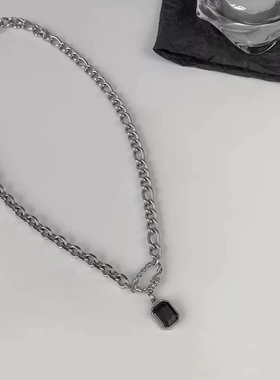 百搭中性风项链黑色简约锁骨链