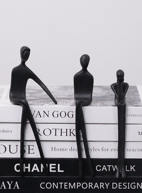 轻奢铸铁女神坐姿摆件样板间家居后现代别墅人物客厅卧室软装饰品