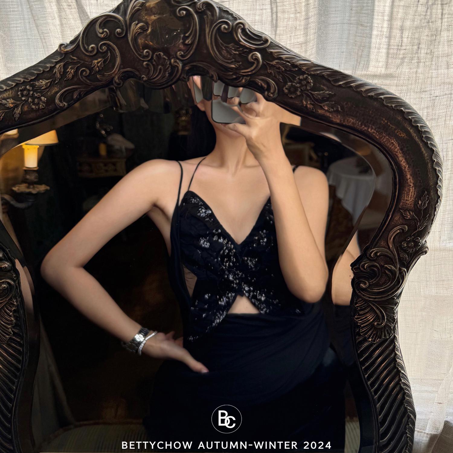 Bettychow 私服!蝴蝶珠片真丝手作背心打底衫时髦假两件法式吊带 - 图0