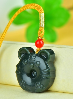 女款和田玉生肖虎吊坠玉挂坠