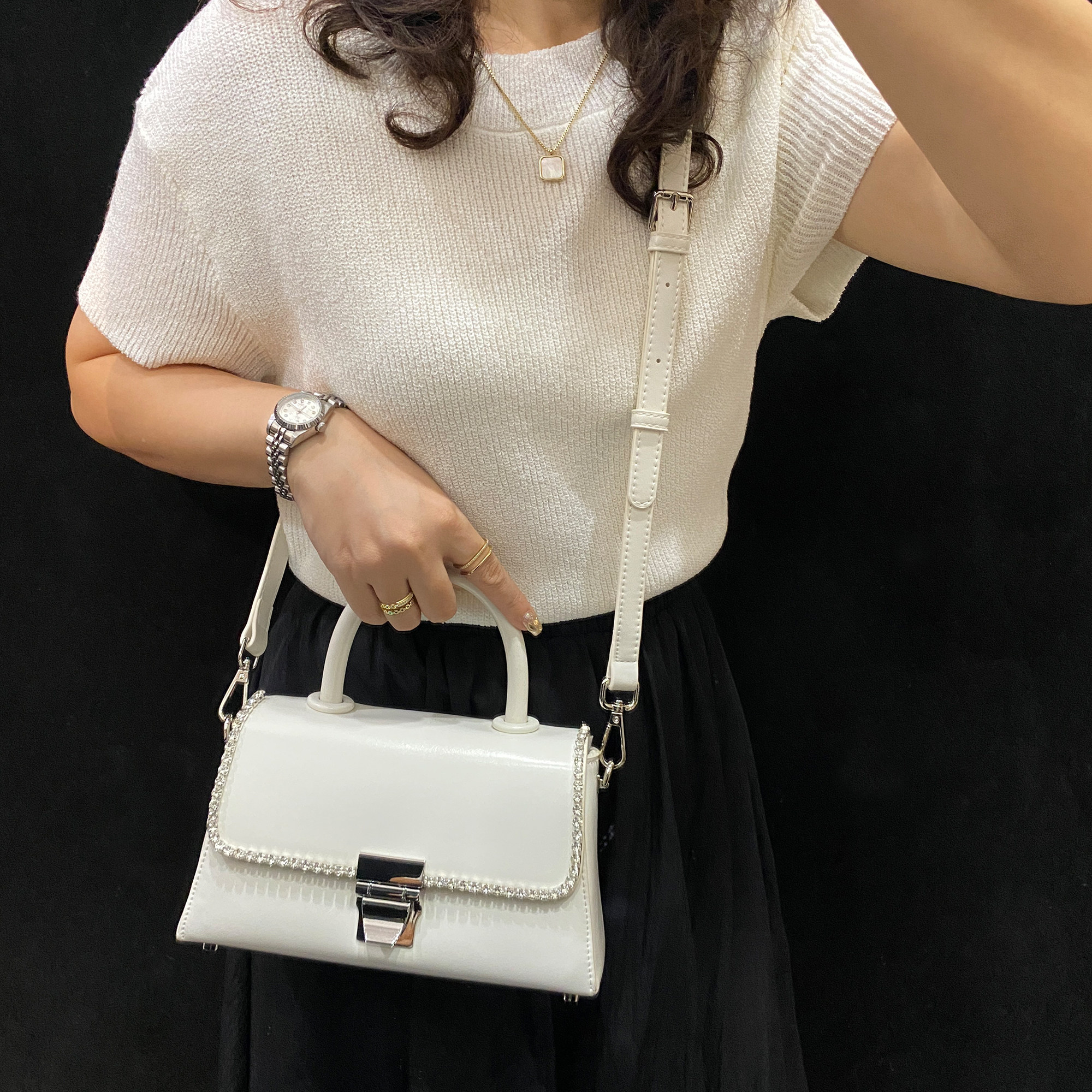 白色包包女2025新款女包小众设计高级感手提包斜挎水钻小方包百搭,淘宝优惠券,粉丝福利购,淘宝优惠卷