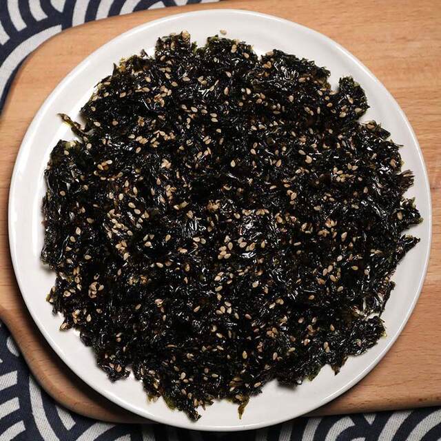 Shredded seaweed children's bibimbap Nutritious and delicious shredded seaweed