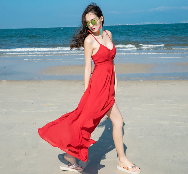 夏装新款海边度假露背沙滩长裙波西米亚大红色雪纺开叉吊带连衣裙