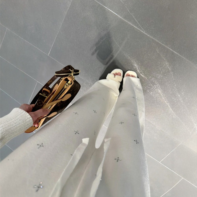 白色慵懒风重工烫钻阔腿裤子女款大码胖mm梨形身材软糯休闲糯米裤,淘宝优惠券,粉丝福利购,淘宝优惠卷