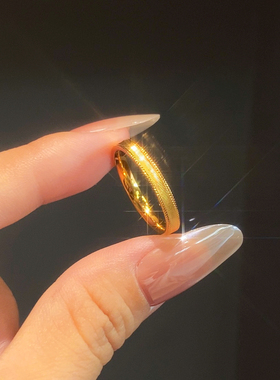 镀k金 新款珠边车花水波纹素圈简约轻奢情侣对戒A413