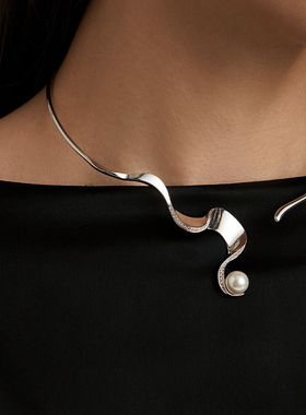 莫比乌斯系列裙摆项链女