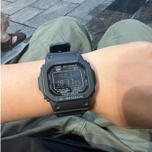 Casio 卡西欧王鹤棣同款硬碰硬小方块太阳能电波手表GW-M5610U-1 - 图0