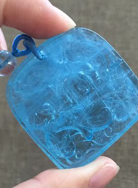 天然海蓝宝吊坠雕刻海蓝宝风牌吊坠深海蓝色晶体干净