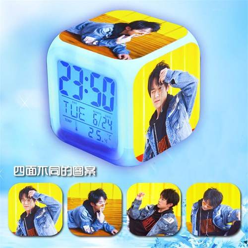 tfboys同款王俊凯王源易烊千玺周边七彩发光床头静音闹钟创意礼物 - 图3