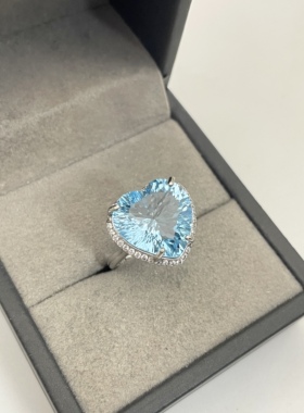 出口日本纯银镀铂金天然托帕石开口戒指孤品宝石级全净13.28克拉