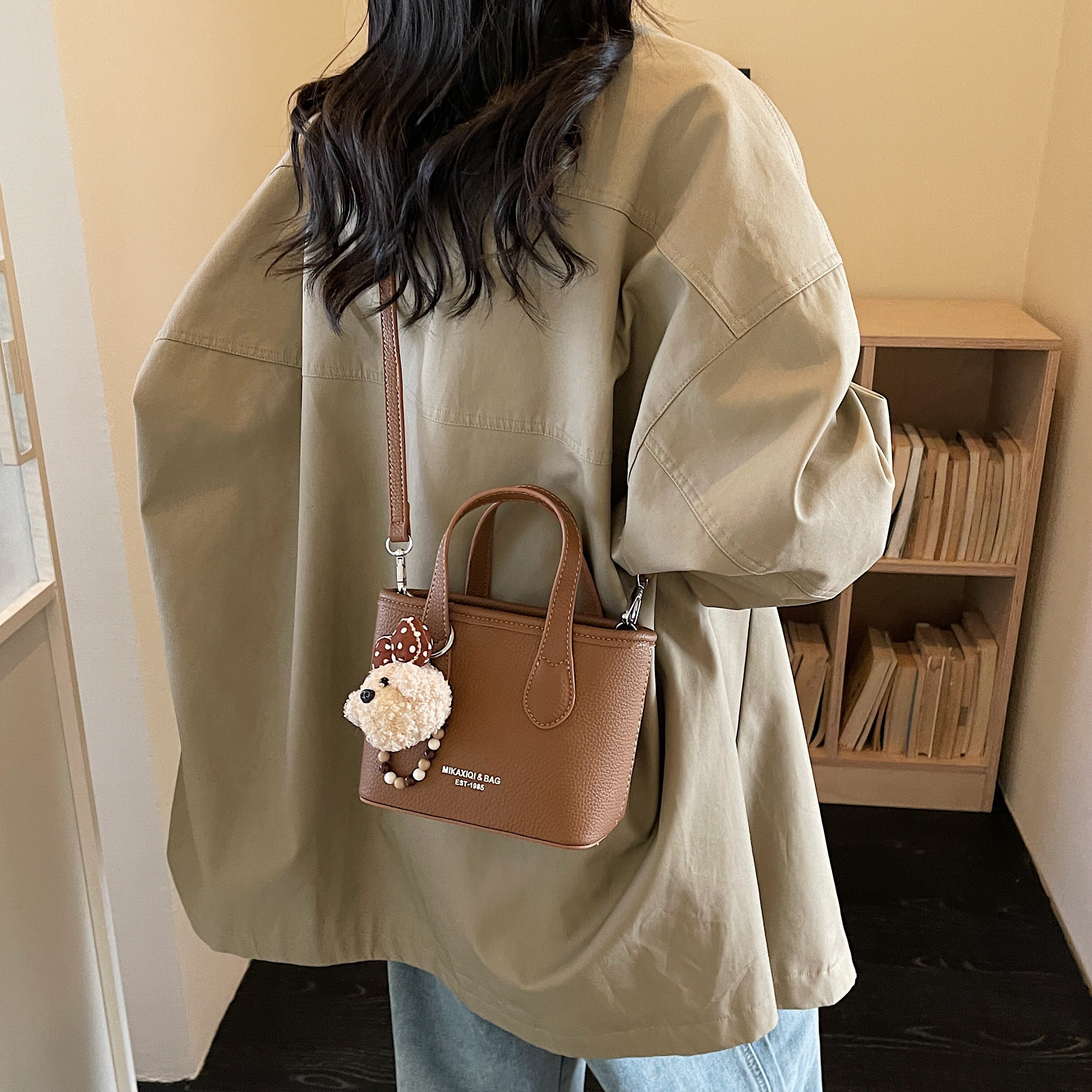 韩版潮流水桶包女包2026新款时尚单肩斜挎包迷你百搭菜篮子手提包,淘宝优惠券,粉丝福利购,淘宝优惠卷