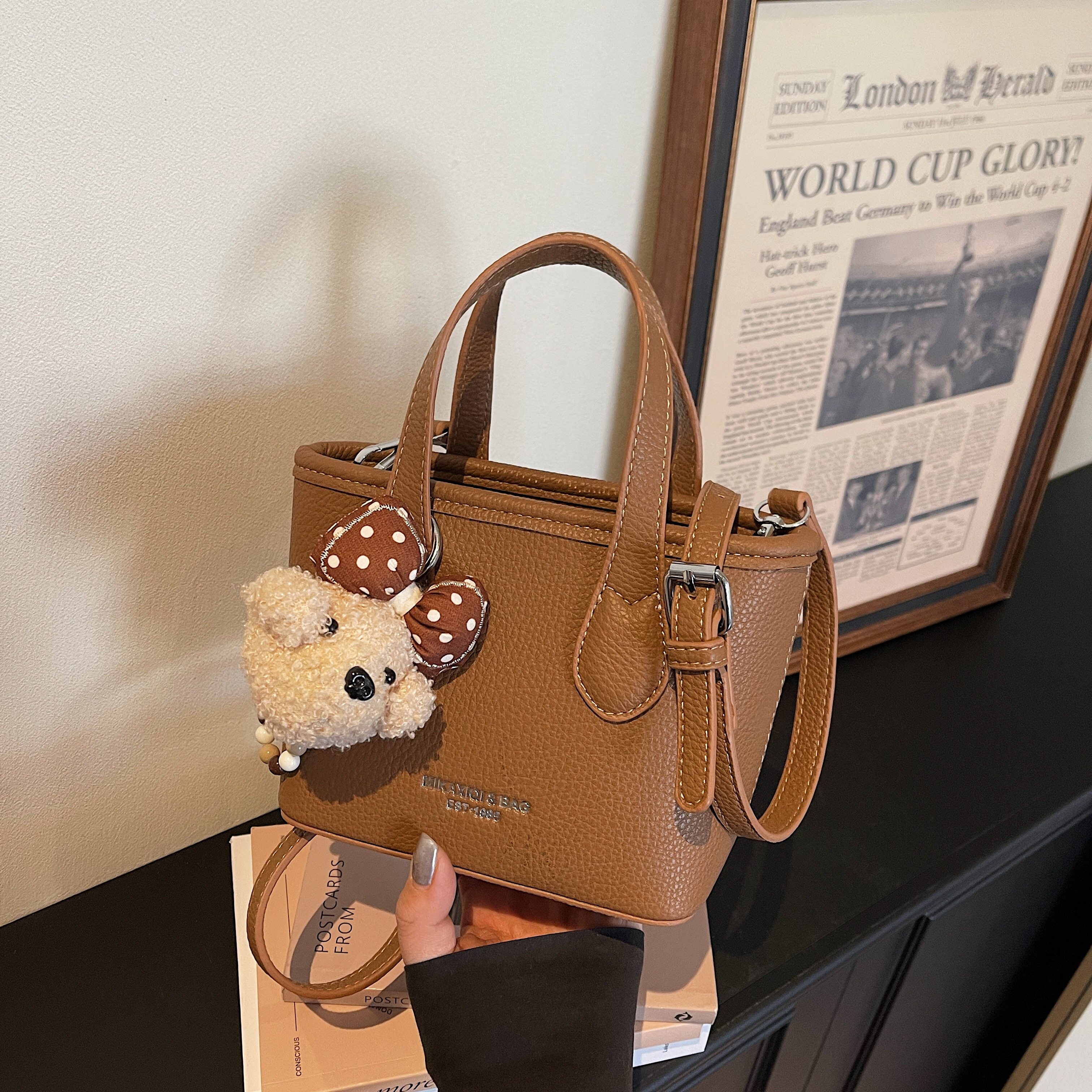 韩版潮流水桶包女包2026新款时尚单肩斜挎包迷你百搭菜篮子手提包,淘宝优惠券,粉丝福利购,淘宝优惠卷