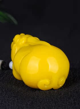 和田玉黄玉招财貔貅手把件