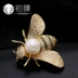 Ngọc trai cao cấp hạng nhất micro-dát dễ thương ong hoạt hình đầy đủ kim cương trâm cài trâm nam nữ phụ kiện Nhật Bản và Hàn Quốc - Trâm cài