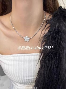 渣渣Yo韩系滴釉小花朵甜美设计感镶钻米粒圆珠串珠项链小众锁骨链