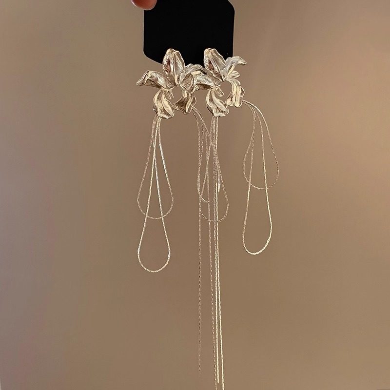 彼岸花~清冷感银色花朵流苏耳环2025新款小众气质耳钉女耳饰耳夹,淘宝优惠券,粉丝福利购,淘宝优惠卷