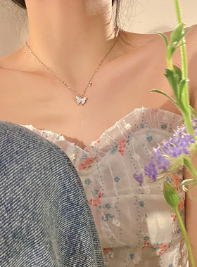 闪闪蝴蝶百搭项链女夏ins轻奢小众设计感锁骨链满钻2025新款爆款