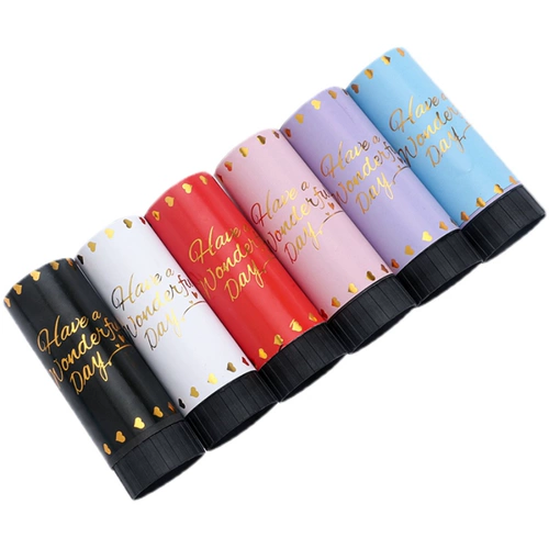 День рождения свадьба рука, скручиваем маленький подарочный спрей -спрей -цилиндр