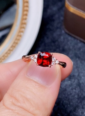 6x6天然石榴石戒指S925银镶嵌方形鸽血红色宝石开口可调节女戒