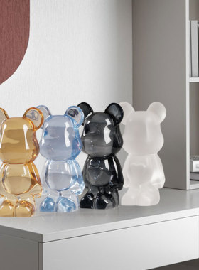 网红卡通风暴力熊潮玩售楼处摆件