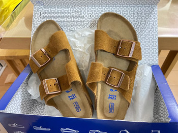 ເກີບຫນັງງົວ Birkenstock 2024 ພາກຮຽນ spring ແລະ summer retro ເກີບຫນັງແທ້ cork flat sandals ຜູ້ຊາຍແລະແມ່ຍິງແບບດຽວກັນ sandals ເສັ້ນດຽວ