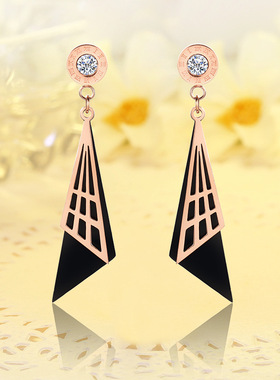 2026夏季新款长三角耳坠女生钛钢耳环18K玫瑰金耳钉气质高级感