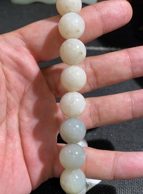 捡漏价新疆和田玉籽料桂花糕青白女士手持18颗14mm纯手工圆珠